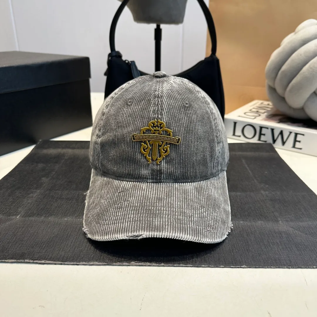 P50 Chrome Hearts 💓Early spring Korean style fashion retro distressed hole hat worn design versatile baseball cap peaked cap
